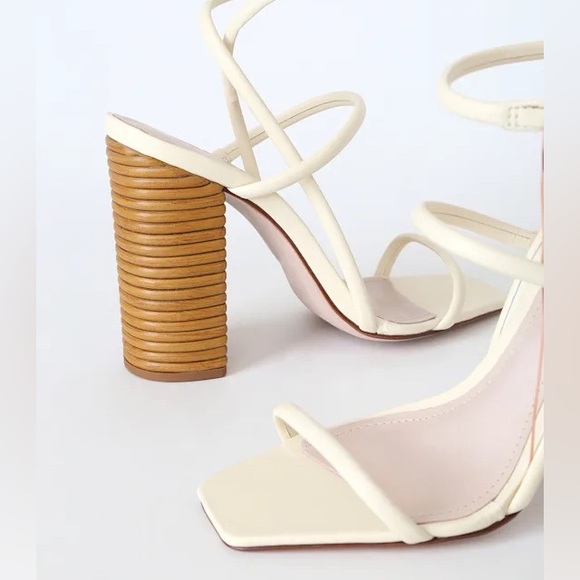 Schutz Ambrielle sandal in Vanilla Ice Nappa leather - Picture 3 of 10